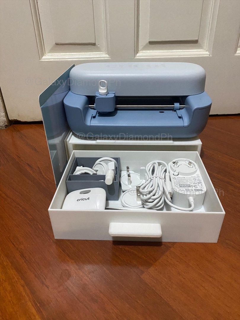 Cricut Joy Drawer Stand Organizer (Category: Accessory Holder, Box & Organizers) located in Manila. Submitted by galaxyph (Listing ID 1456157303, Image 1). Description: Keep your Cricut Joy workspace neat, organized, and clutter-free with this Cricut Joy Drawer Stand Organizer. Designed to provide a dedicated space for your Cricut Joy machine and small crafting essentials, it helps maximize your workspace while keeping frequently used items withi