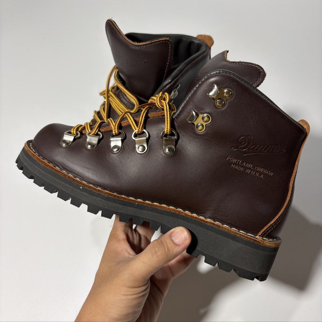 Danner Mountain GORE-TEX Boots Brown (Category: Boots) located in Magalang. Submitted by luxgood18 (Listing ID 1454898749, Image 2). Description: MADE IN USA SIZE 6 us mens 100% full-grain leather uppers One-piece upper construction GORE-TEX liners Waterproof & breathable Vibram Kletterlift outsoles Stitch-down construction Debossed branding.