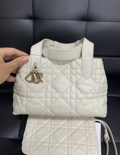（分類：）位於 。 由 kkkwck23 提交（商品編號 1456324107，圖片 1）。簡介： 。
