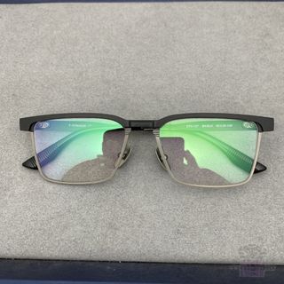 (Category: ) located in . Submitted by luxe_pick_planet (Listing ID 1456389468, Image 1). Description: .