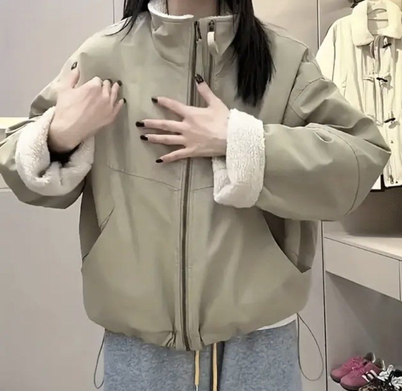 Drawstring teddy jacket (Category: Coats, Jackets and Outerwear) located in Baguio. Submitted by jelaitrift (Listing ID 1456415657, Image 1). Description: Bagong bago.