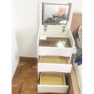 (Category: ) located in . Submitted by 38_home_factor_ms.ni (Listing ID 1456277848, Image 1). Description: .