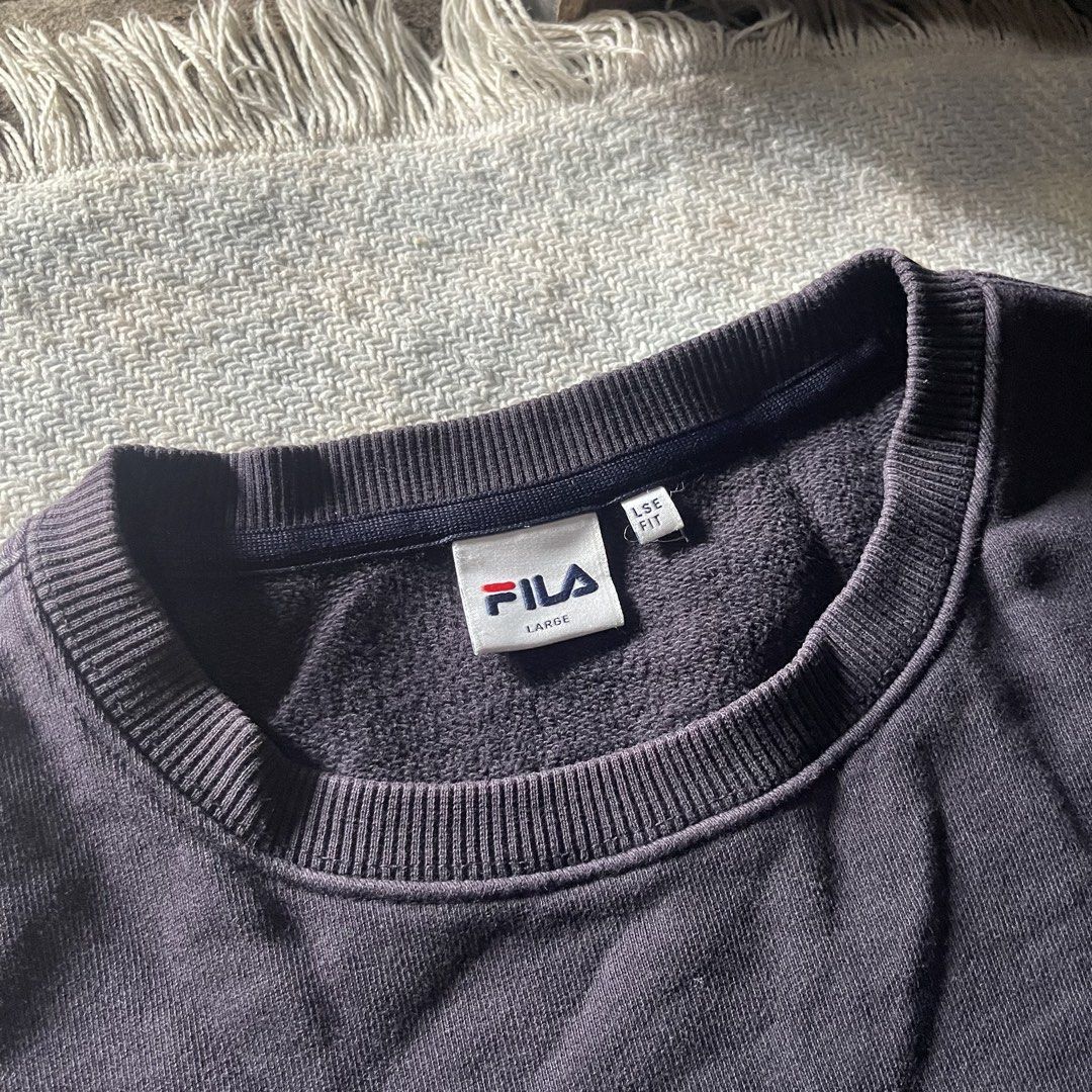 Fila Longsleeve (Category: Activewear) located in Naic. Submitted by johnrell1234 (Listing ID 1456382654, Image 3). Description: Large fit to Xl.
