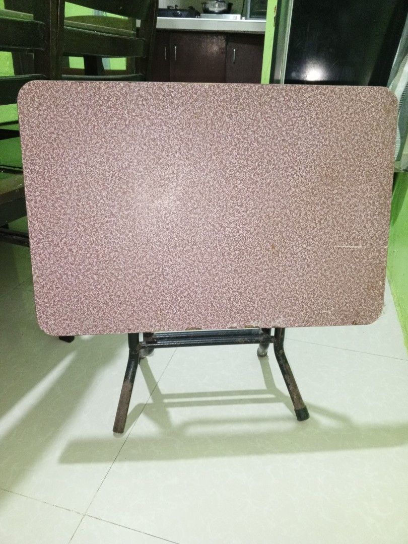 Foldable Study Table/ Desk (Category: Tables & Sets) located in Antipolo. Submitted by kaybeemangoe (Listing ID 1456320434, Image 2). Description: -some parts are rusty -has dents and minor dirts rfs: nakatambak nalangಥ⁠‿⁠ಥ.