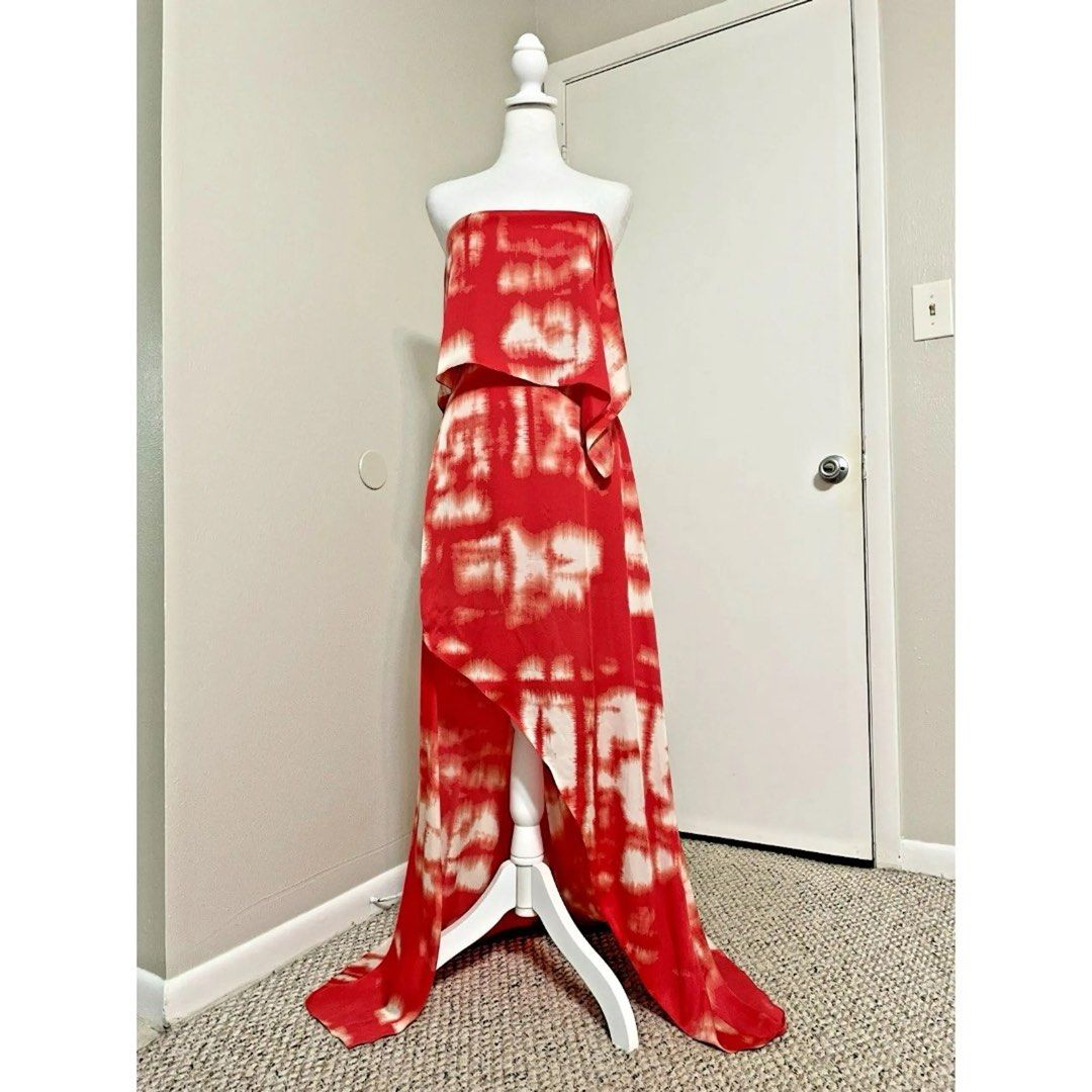 FOR RENT: BCBG Maxazria Strapless Gown (Category: Evening dresses & gowns) located in Paranaque City. Submitted by shopxsag (Listing ID 1456270914, Image 1). Description: - Strapless maxi dress - Red and white tie-dye pattern - Flowy, layered asymmetrical hemline Rental Price: 500 for 5 days max Security Deposit: 1200 to be released once item is returned in good condition .