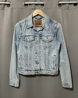 (Category: ) located in . Submitted by thethrifttiques (Listing ID 1456309996, Image 1). Description: .