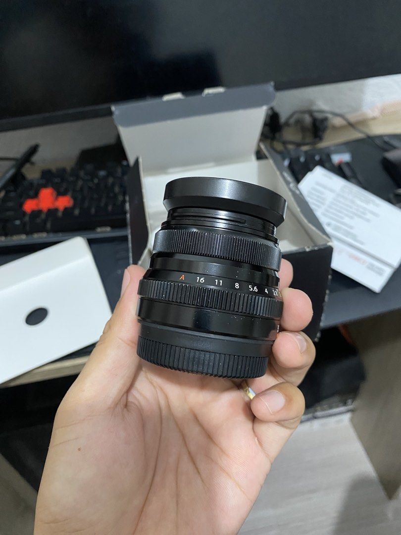 fujinon 35mm f2 (Category: Lens & Kits) located in Manila. Submitted by oladippo (Listing ID 1456264752, Image 2). Description: no issue box, manual.
