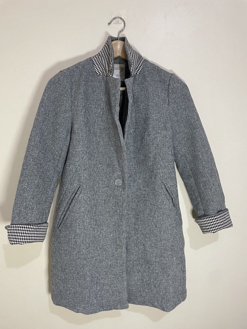 Gray blazer (Category: Coats, Jackets and Outerwear) located in Santa Rosa. Submitted by thevintagesource.ph (Listing ID 1456417442, Image 3). Description: .