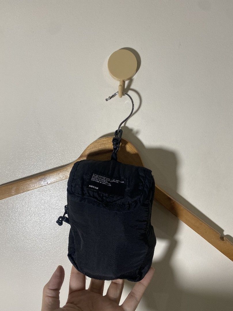 Hisso Utility Vest "Packable" (Category: Vests) located in Abucay. Submitted by jamesnike21 (Listing ID 1456312627, Image 2). Description: 📌Hisso Packable Vest 📌excellent condition 📌size large on tag 📌width 21' 📌length 27' 📌Slightly wrinkled due to storage 👍 📌The color of the product may differ from actual color depending on the type, condition of the display, surrounding light and other factors. 👍 📌For negotiations, send offer 👍 Kindl