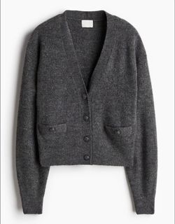 (Category: ) located in . Submitted by wintersummerboutique (Listing ID 1456397188, Image 1). Description: .