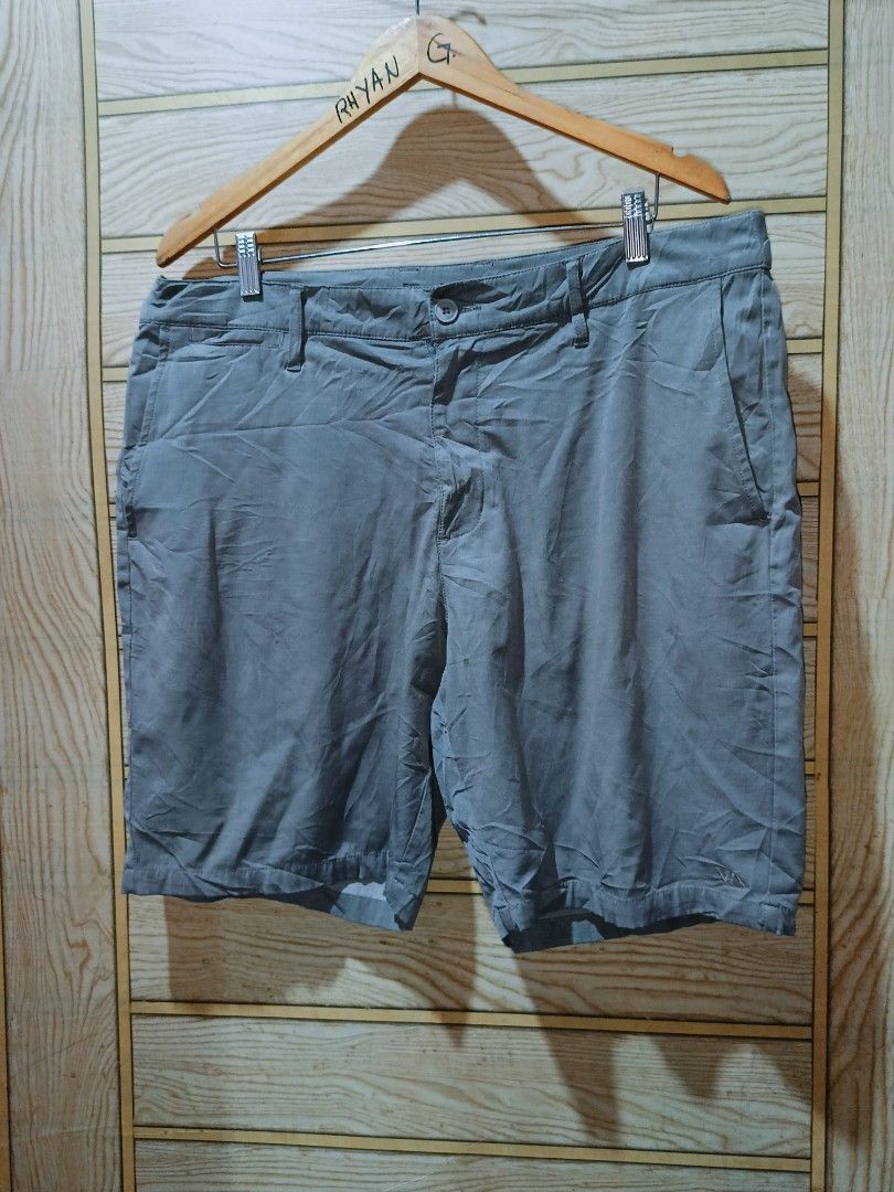 Hurley & RVCA Shorts Bundle - Navy & Grey (Category: Shorts) located in Narra. Submitted by rhyanguan63087 (Listing ID 1456248508, Image 2). Description: - Bundle includes 2 pairs of shorts. - Hurley navy blue shorts with iconic logo on the leg. - RVCA grey shorts with subtle logo detail near the hem. - Both are comfortable and stylish for everyday wear. - Perfect for casual outings or lounging..