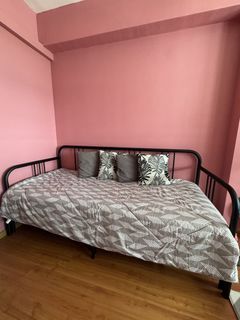 (Category: ) located in . Submitted by ellyello (Listing ID 1456268504, Image 1). Description: .