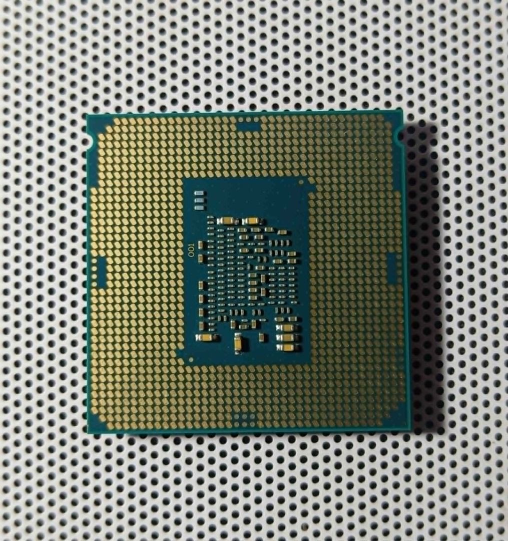 Intel Core i3-6100 6th Gen 3.70GHz CPU Processor (Category: Computer Parts) located in Marikina City. Submitted by fastpenguin-5764 (Listing ID 1456392583, Image 2). Description: For sale: Intel Core i3-6100 6th Gen Processor ✅ 2 cores / 4 threads ✅ 3.7GHz base clock ✅ 3MB Smart Cache ✅ 100% working no issues ✅ Compatible with LGA 1151 (100 and 200 series) motherboards ✅ TDP: 51W tipid sa kuryente Location: Marikina (if pick up) Meetup: Marikina,