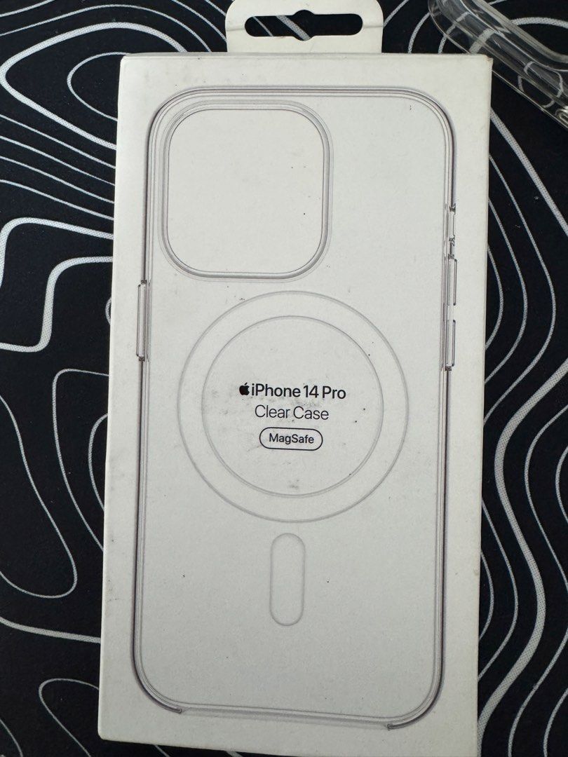 iPhone 14 Pro Original Magsafe Case with Animation (Category: Cases & Sleeves) located in Agdangan. Submitted by ysenrussel19528 (Listing ID 1456350503, Image 2). Description: No issue. Complete with box. Only for 14 PRO. Lipa City or Batangas City meetup.