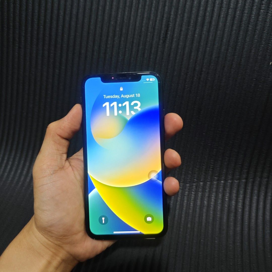 Iphone X 256gb Black (Category: iPhone X Series) located in Quezon City. Submitted by donkeykong30 (Listing ID 1456389723, Image 3). Description: - iPhone X, 256GB storage - Color: Black - Includes charger and cable - Battery health at 51% (Need to replace) - Ready for a new owner - Face ID not working -Maknis pa unit -Cheapest na to - Meetup available at SM City North EDSA -or lalamove or lbc.