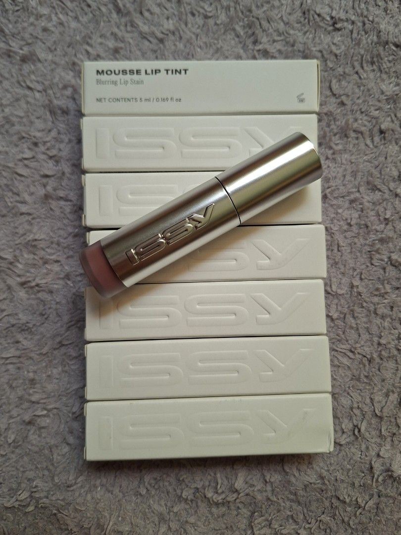 Issy Gelee Moisturizing Lip Tint (Category: Makeup) located in Dagupan City. Submitted by jem.aly.n (Listing ID 1456390519, Image 1). Description: ✅Sealed/Brandnew ₱170 ONLY ‼️(349 srp) Available shade: 📌 Coquette (2) 📌 Miniskirt 📌 Kink 📌 Ribbon (2) MOD: ✅ Meet up (around Dagupan City, Pangasinan) ✅ Delivery (j&t courier) ✅️ Dropping Area (lucky pasabay) MOP: ✅️ Gcash & BDO (for delivery) ✅️ Cash (for meet up).