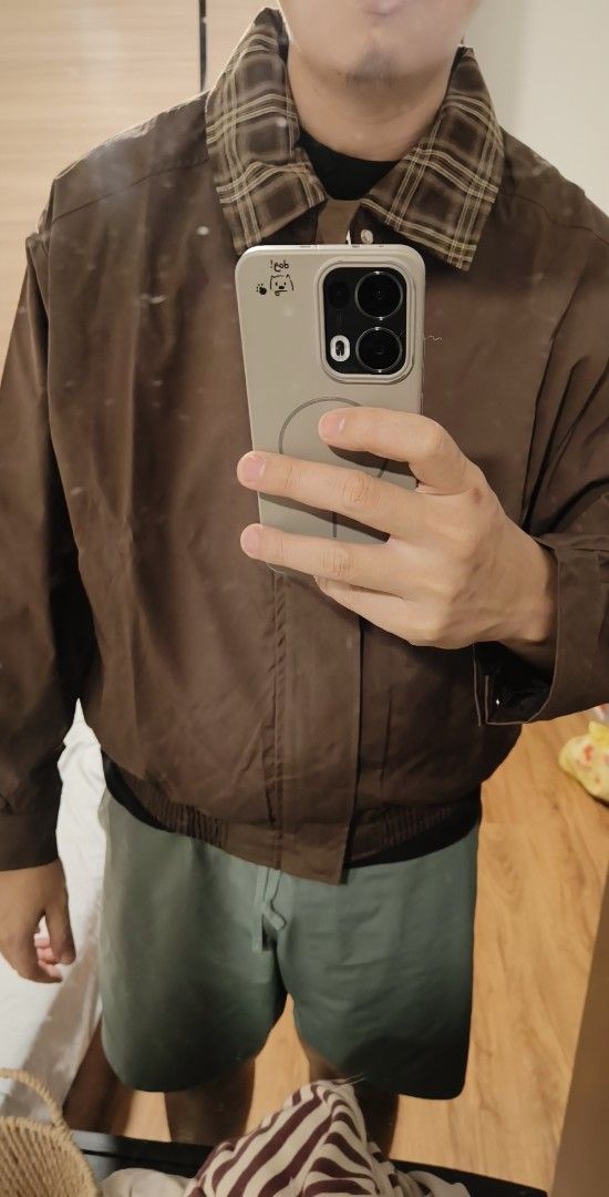 Jacket (Category: Coats, Jackets and Outerwear) located in Singapore. Submitted by babyhahayo (Listing ID 1456249115, Image 3). Description: .