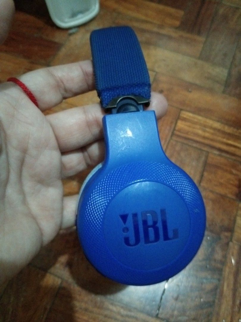 JBL headset blutooth (Category: Headphones & Headsets) located in Quezon City. Submitted by eidorableshop (Listing ID 1456301872, Image 2). Description: .