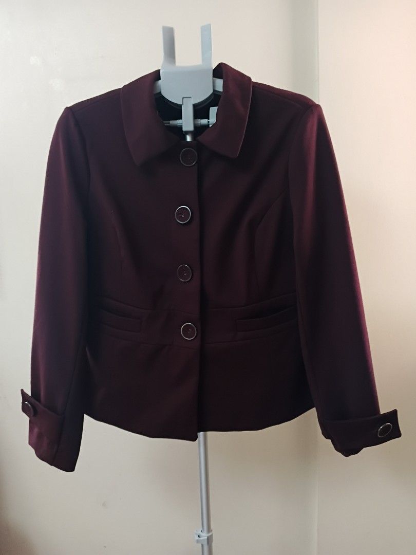 Jessica Burgundy Jacket Size 12 (Category: Coats, Jackets and Outerwear) located in Manila. Submitted by afternoons13590 (Listing ID 1456277902, Image 2). Description: - Burgundy jacket - Brand: Jessica - Button closure - Tailored fit - Features pockets - Ideal for layering - Size: 12 Last price indicated. RFS: Decluttering MOP: Gcash/BPI bank transfer (payment before delivery) / Lalamove COD MOD: Lalamove/Grab/LBC (delivery fee shouldered by buy