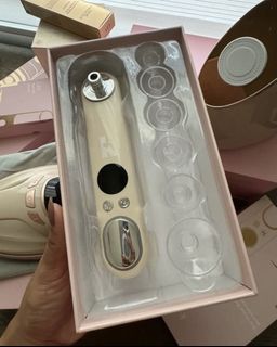 (Category: ) located in . Submitted by twiceloved24 (Listing ID 1456275904, Image 1). Description: .