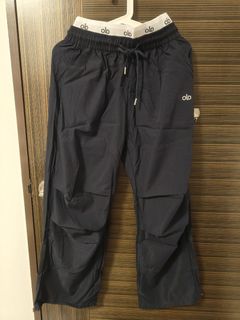 (Category: ) located in . Submitted by SG00Deal (Listing ID 1456355436, Image 1). Description: .