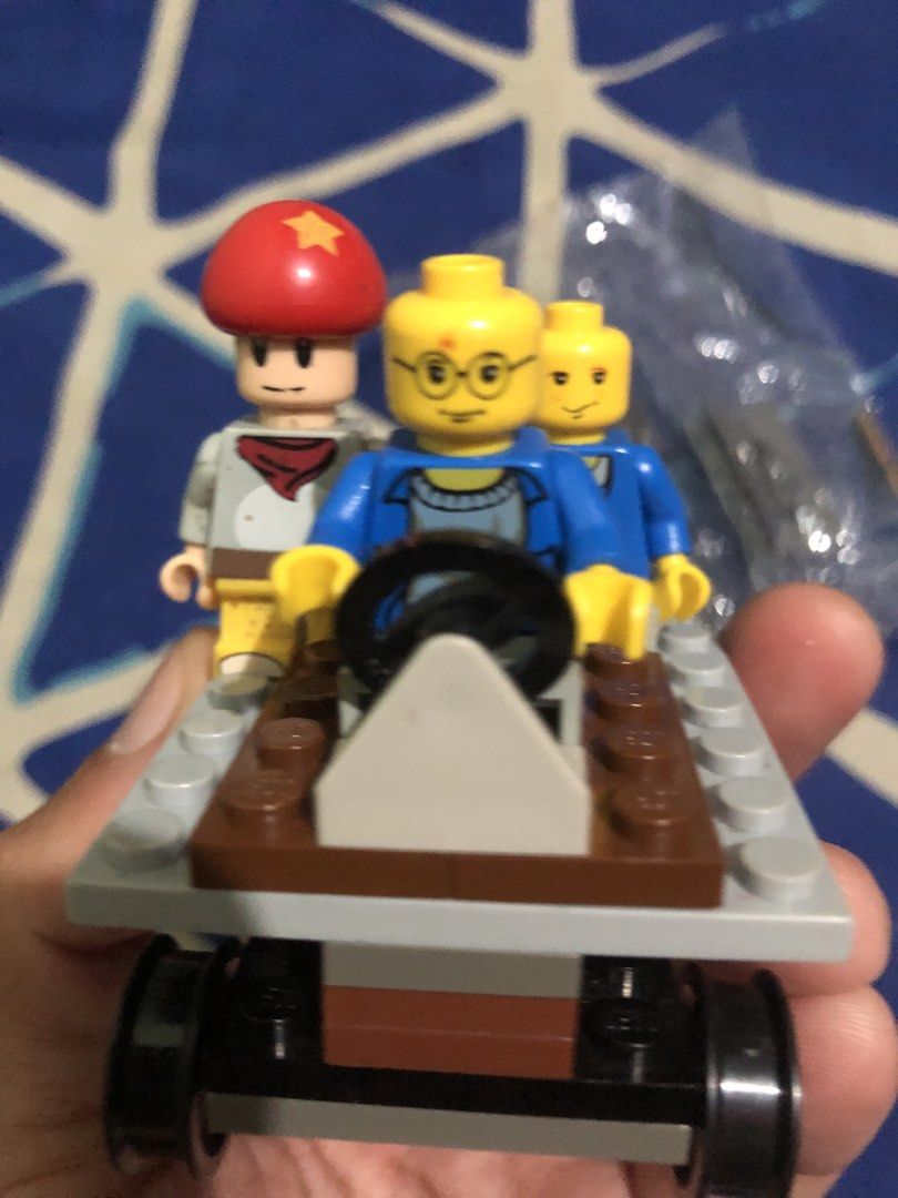 Lego kids toys (Category: Lego & Building Sets) located in Quezon City. Submitted by markgolveo (Listing ID 1456341935, Image 3). Description: Used toys.