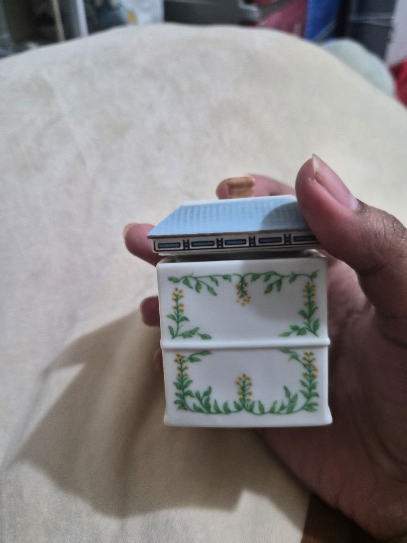 Lenox Spice Village Mustard Spice Jar (Category: Food Organization & Storage) located in Manila. Submitted by epicriver-14f2 (Listing ID 1456400587, Image 3). Description: - From the Lenox Spice Village collection - Handcrafted in Taiwan, 1989 release - Approximately 2.5 inches tall (w/ lid) - w/ mismatched lid (Sage Lid) (see last pic) - will send more pics/vids in DM - rfs: bought complete collection on lenox site don't need these anymore - sf 