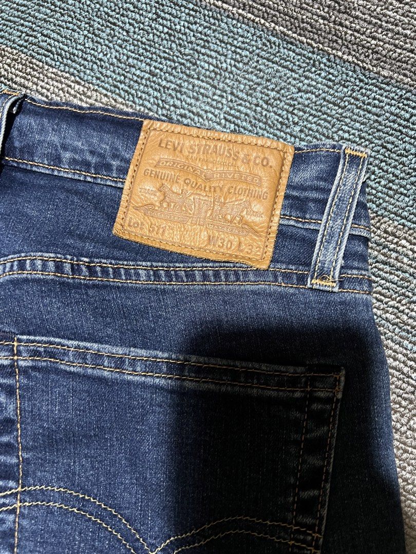 Levis 511 (Category: Jeans) located in Cebu City. Submitted by mark24anth29233 (Listing ID 1456294198, Image 3). Description: Authentic Dimes: see pics Excellent condi Issue: altered .