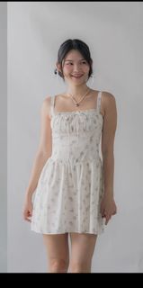 (Category: ) located in . Submitted by roar_closet (Listing ID 1456292650, Image 1). Description: .