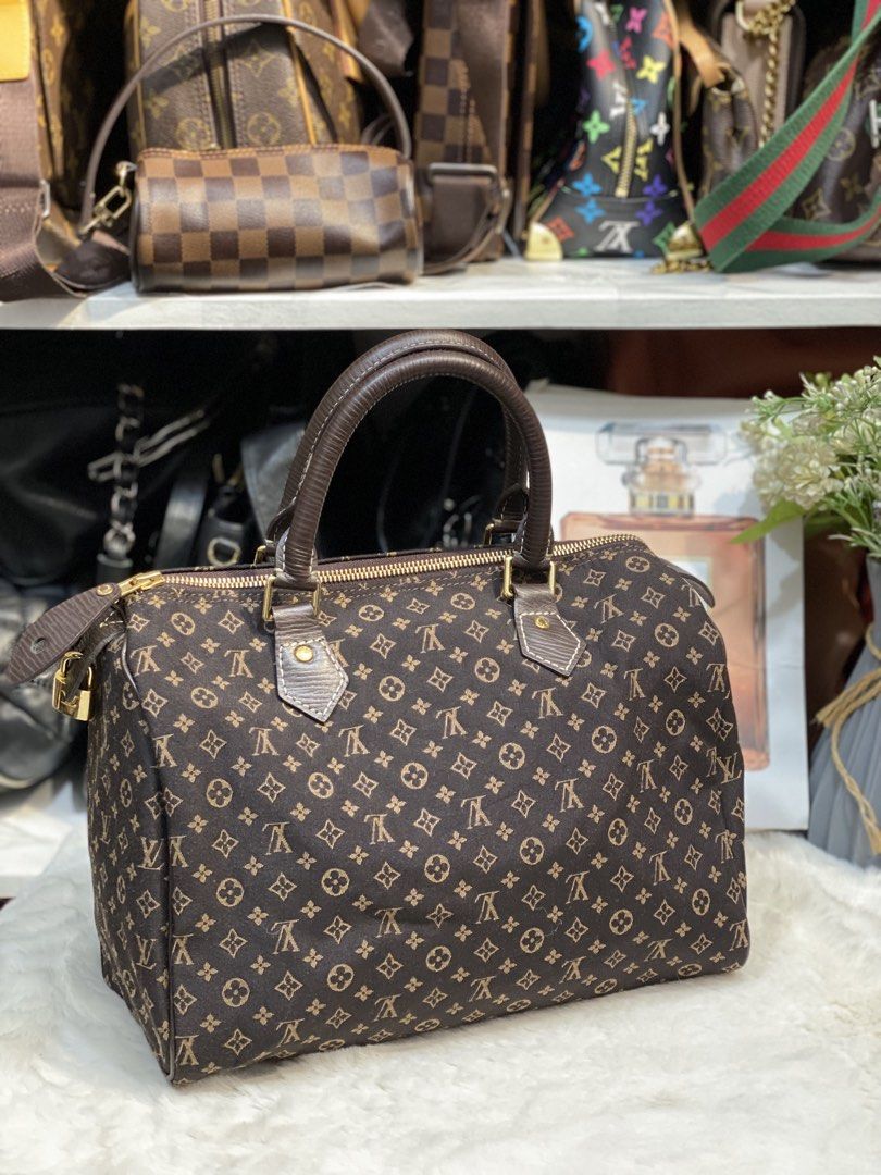 Lv Minilin Vintage (Category: Luxury Bags & Wallets) located in Davao. Submitted by jaysonthego (Listing ID 1456246911, Image 2). Description: ✅Lv Minilin Speedy Available available ‼️‼️ Limited stocks Only Super gandara 😍😘😘 Pm now us now 😘 Open for Lay-away.