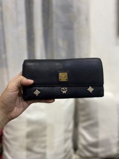 (Category: ) located in . Submitted by saveandstyleph (Listing ID 1456344874, Image 1). Description: .