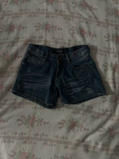(Category: ) located in . Submitted by chlo_0925 (Listing ID 1456335511, Image 1). Description: .