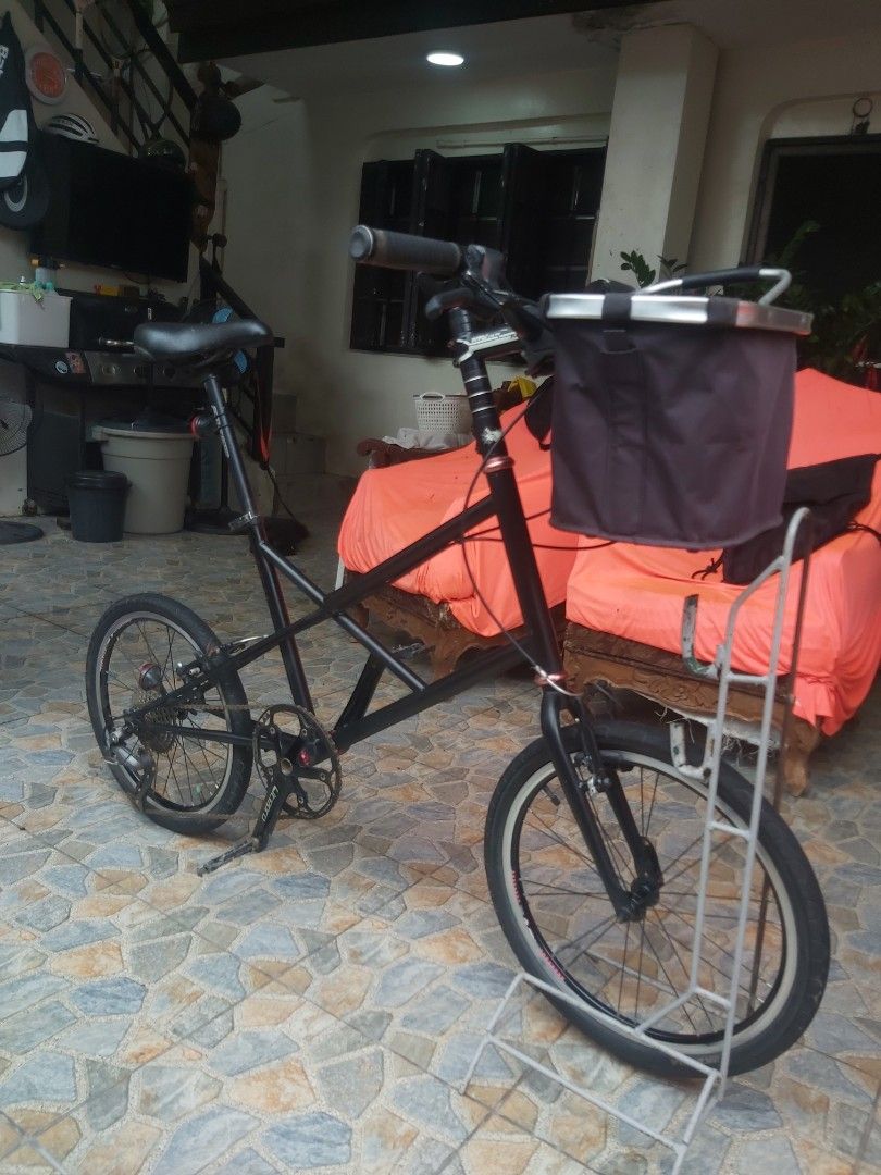 Mini Velo original (Category: Bicycles) located in Quezon City. Submitted by spices.spices (Listing ID 1456298345, Image 2). Description: Mini Velo Original Weekend bike Frame serial number F120581061 Front and rear wheel set by Litepro -rims hubs by Lite pro Crank set by Lite pro Chain wheel 47 Teeth by Lite pro Pedals by promed quick release /lite bottom Bracket by Lixad Shimano chain Rear Derailure by Shimano Alivio Cassette 9 speed shimano Al