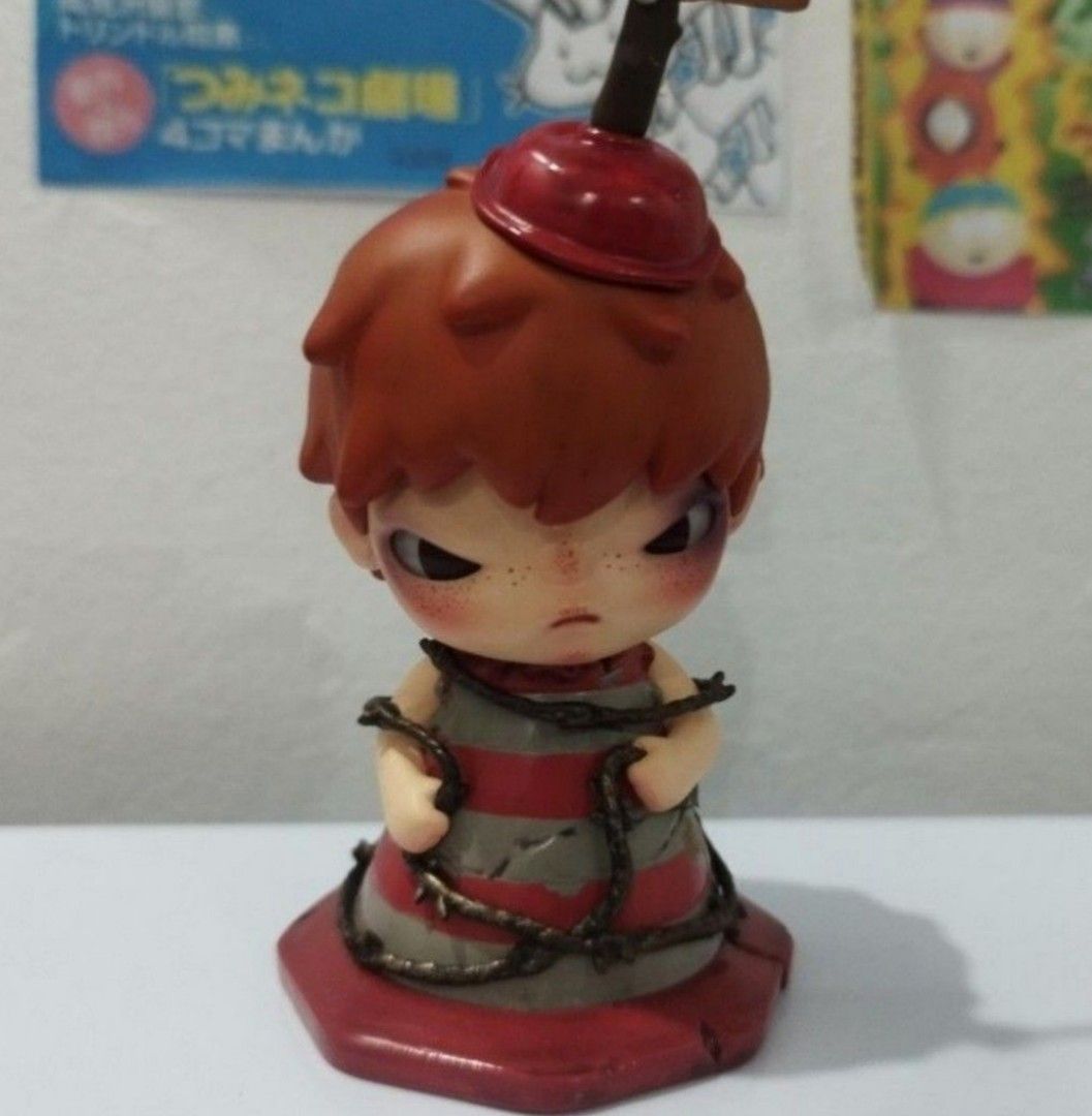 Molly ARTLINE and HIRONO (Category: Designer & Blind Box Toys) located in Valenzuela. Submitted by bvchira (Listing ID 1456371669, Image 2). Description: -300 MOLLY -200 HIRONO BOTH FOR 400.