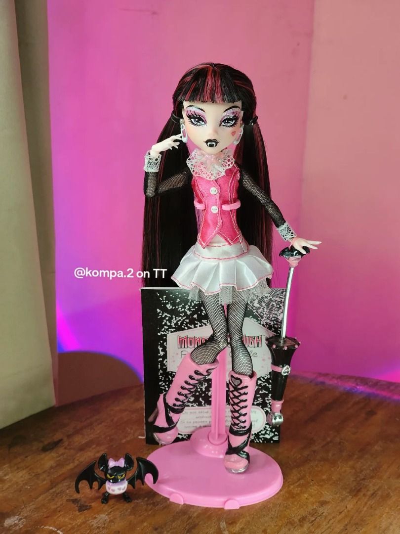 Monster High Doll Custom Clothes by Kompa Kompa (Category: Babies & Kids Fashion) located in Tabaco. Submitted by kompakompa (Listing ID 1456249408, Image 1). Description: Have you been looking to complete your Monster High Dolls outfit? Missing an Accessory? Don't worry, I'm here to help! Hi! I'm Kompa Kompa. A local artist who loves Monster High maybe as much as you do. I know how troublesome and frustrating it is to get your hands on G1 MH clo