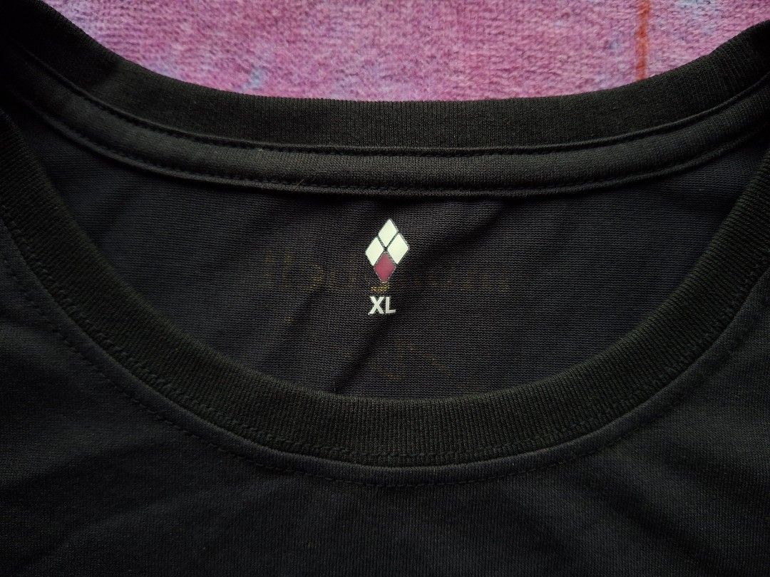 Montbell - xl (women's) (Category: Activewear) located in Puerto Princesa. Submitted by thrinidad (Listing ID 1456367297, Image 3). Description: wickron tee natural logo size extra large dimension (laid flat) armpit-pit 19.5" Length 25.5" fits 39" chest above or below color black no damage/ stain Disclaimer : I do not own nor claim to own the rights to any of the brand, logo and photo. Color may vary due to photographic lighting sources or your m
