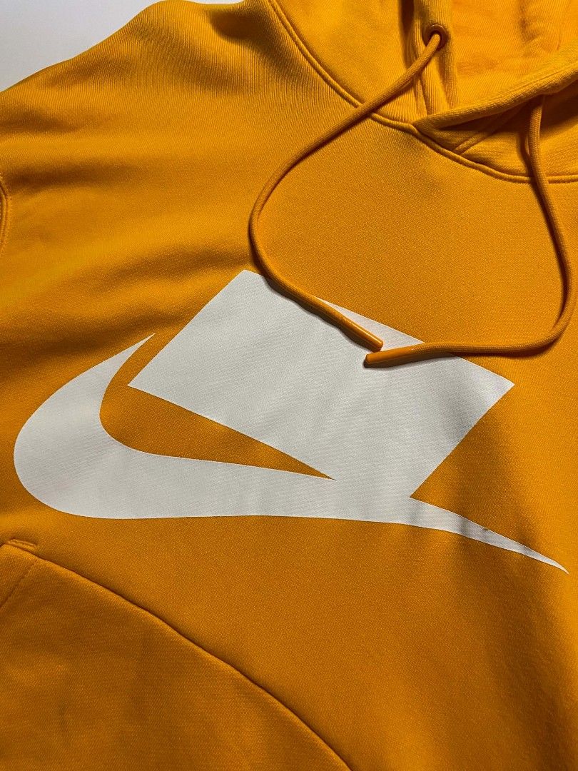 Nike NSW NSP Hoodie (Category: Coats, Jackets and Outerwear) located in San Pablo. Submitted by refitsph (Listing ID 1456328349, Image 2). Description: - Width: 24 - Length: 28.5 - Legit / Authentic - Flawless - Already Washed and Ready to Wear.