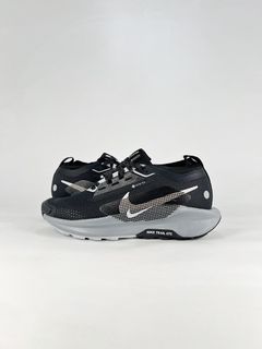 (Category: ) located in . Submitted by khai.uasneakers (Listing ID 1456393827, Image 1). Description: .