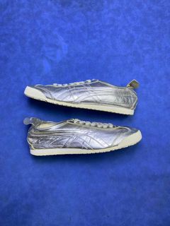 (Category: ) located in . Submitted by soletrip_footwear_trading (Listing ID 1456277331, Image 1). Description: .