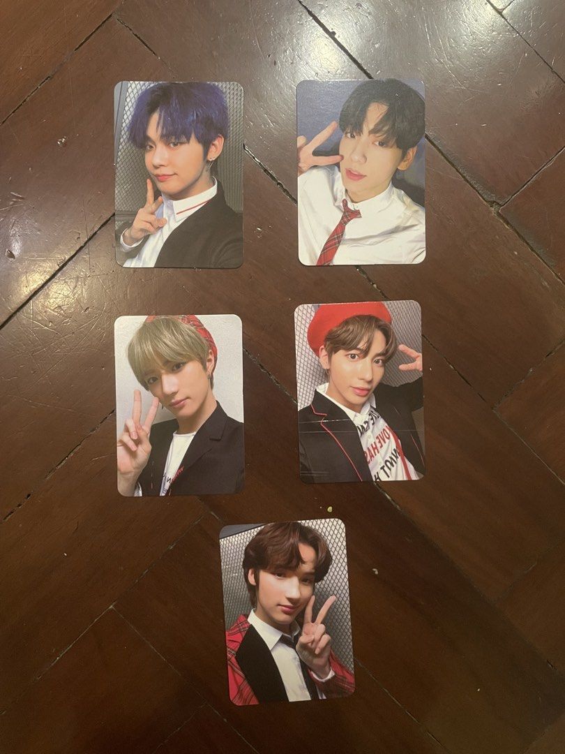 (OPENED) TXT OFFICIAL LIGHTSTICK Version 1 W/ COMPLETE PC SET (Category: K-Wave Merchandise) located in Manila. Submitted by erigehierheh (Listing ID 1456385253, Image 3). Description: LOCATION: QUEZON CITY MOP: GCash MOD: J&T or Grab (SF shouldered by Buyer) ーーーーー Group: TXT Type: Lightstick Condition: Lightstick is in good condition, box is slightly damaged. Most photocards are in good condition, but Taehyun’s has scratches. Name: TXT Official 
