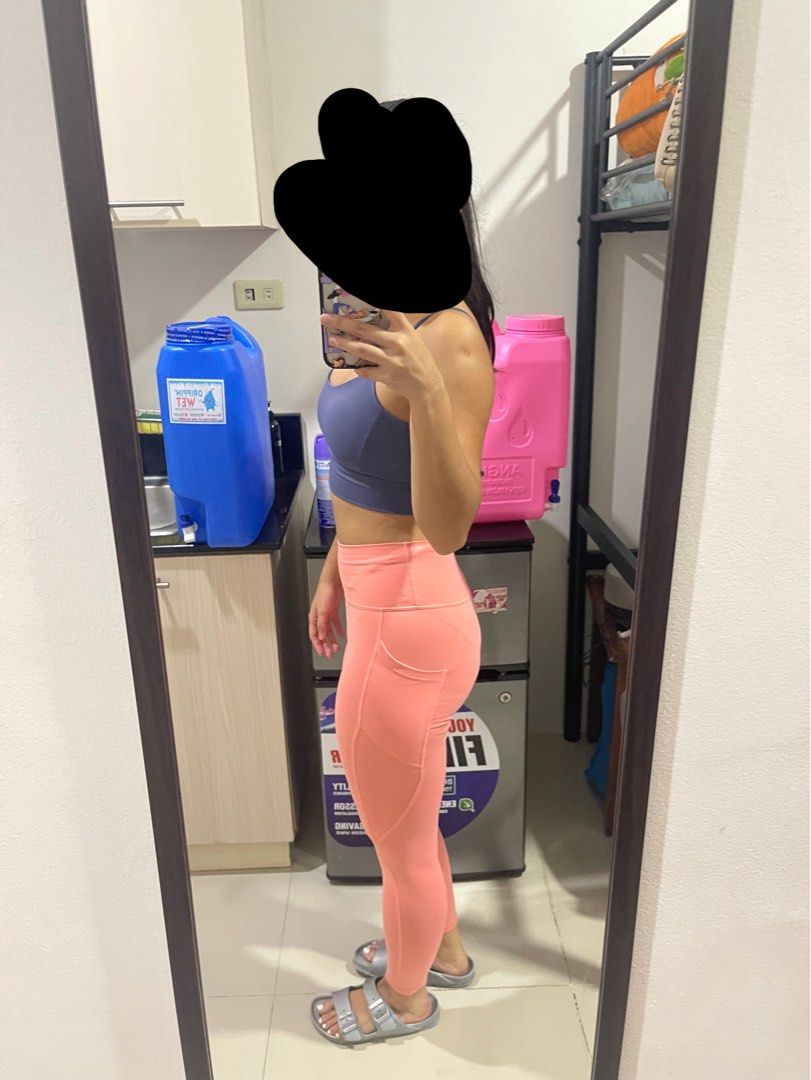 Pilates Leggings Vivre Activewear (Category: Activewear) located in Taguig. Submitted by xxtheresse (Listing ID 1456353680, Image 2). Description: Vivre Activewear (singapore) used pls expect signs of usage (logo fade etc) but everything else in good condi rfs: gained weight tight on me alr.