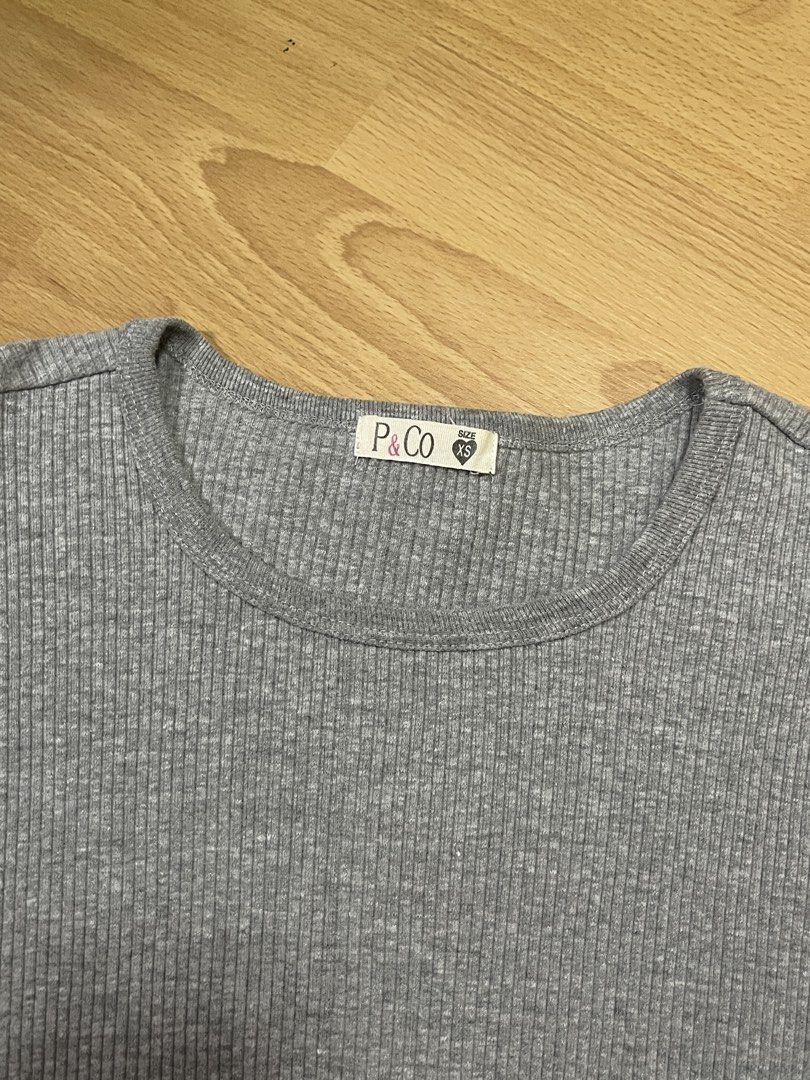 Plain basic crop top (Category: Shirts) located in Georgetown. Submitted by thrifted.clothing (Listing ID 1456290644, Image 3). Description: Buy 1 for Rm10 2 for Rm17.