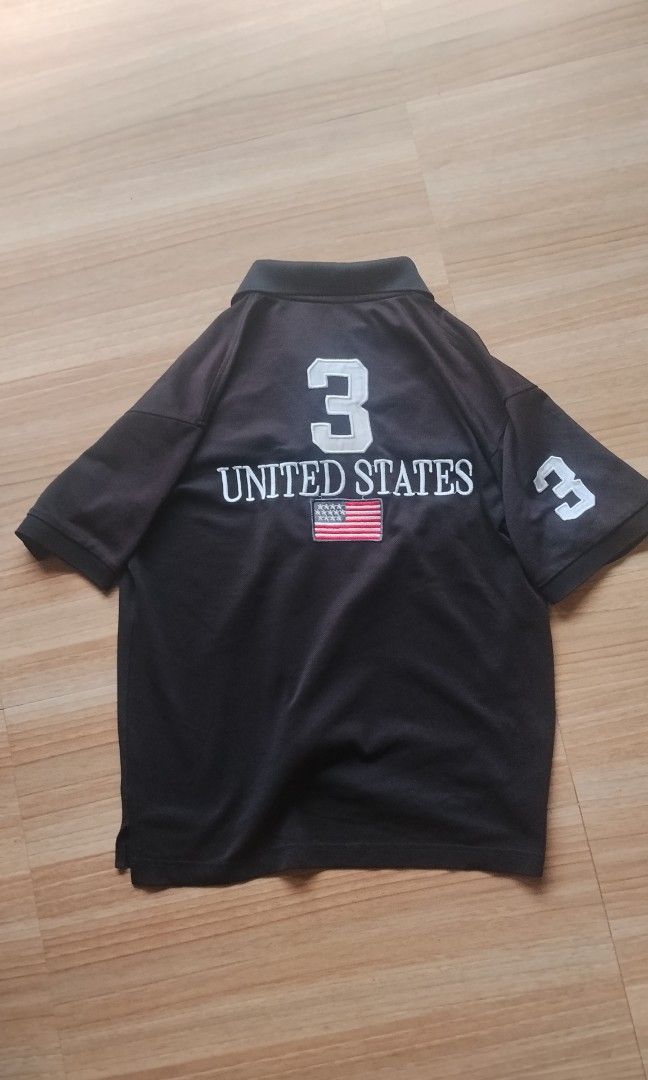 polo country USA (off) (Category: Tshirts & Polo Shirts ) located in Talavera. Submitted by hell_thrift (Listing ID 1456420027, Image 1). Description: minor scratches on the number 3 but not noticeable.