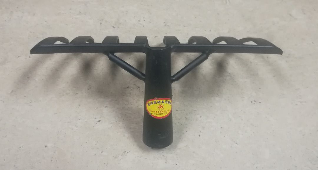 Rake Metal Steel Gardening Tools (Category: Industrial Equipment) located in Manila. Submitted by liincee (Listing ID 1456256501, Image 3). Description: Size: 28cm x 15cm (no handle) Material: Metal steel Tools for digging, lifting, and moving bulk materials, such as soil, coal, gravel, sand, or ore Gardening Tools Very durable Heavy duty Quality product.