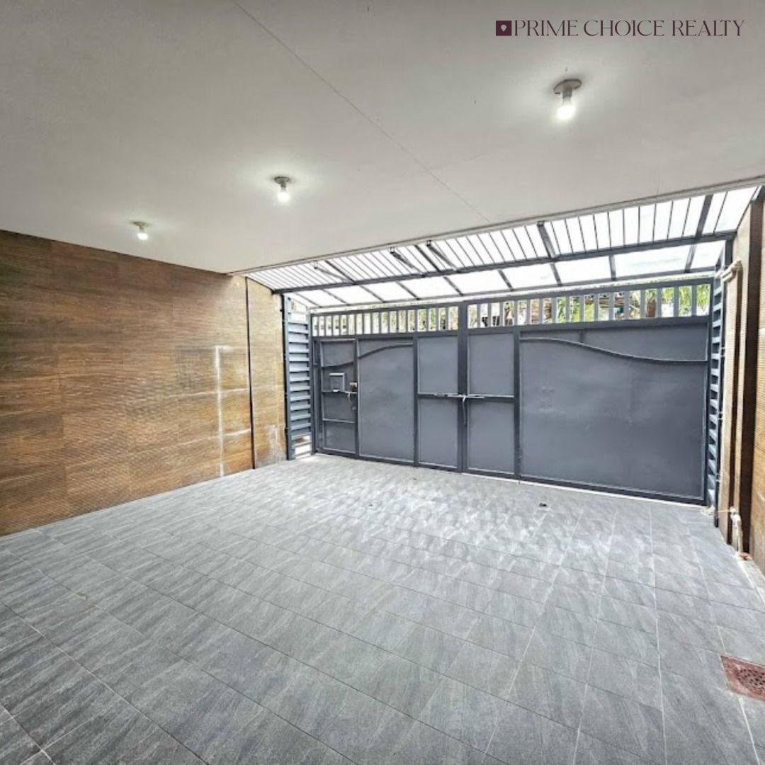 RENOVATED DUPLEX IN KAMUNING, QUEZON CITY (Category: House & Lot) located in Quezon City. Submitted by primechoicerealtyinc (Listing ID 1456285308, Image 2). Description: FOR SALE RENOVATED DUPLEX IN KAMUNING, QUEZON CITY 📍 K-4th St., Kamuning, Quezon City Renovated 3-Story Residential Duplex • Lot Area: 120 sqm • Floor Area: 360 sqm • 3 Bedrooms • 5 Toilets • 3 Bathrooms • Maid’s Room • Living & Dining Area • Family Hall • 1–2 Car Garage • 1 St