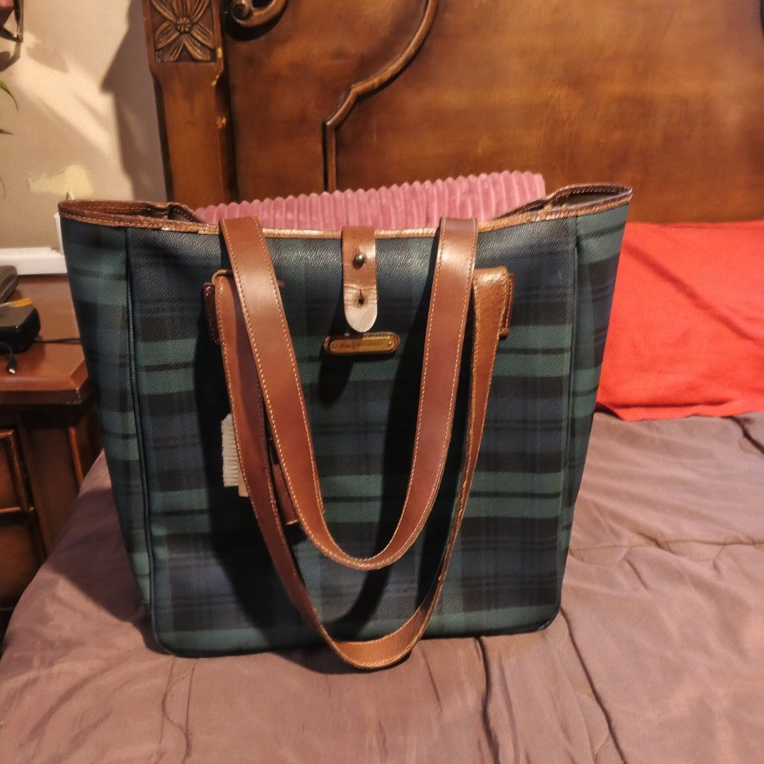 RL TOTE BAG SALE (Category: Luxury Bags & Wallets) located in Cebu City. Submitted by MVB0505 (Listing ID 1456254688, Image 1). Description: VINTAGE RL..BUT STILL GOOD CONDITION.last price post + SF..