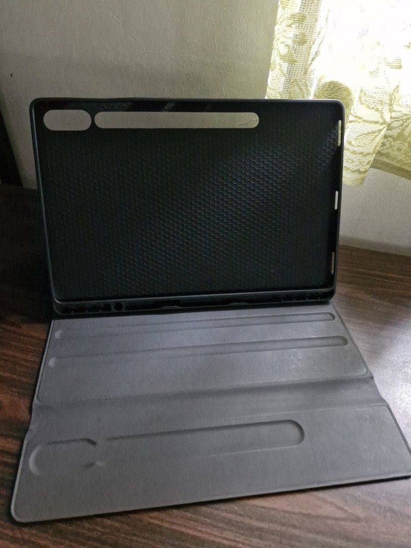 Samsung Tab S10+ Leather Case (Category: Cases & Covers) located in Manila. Submitted by wynnin (Listing ID 1456312377, Image 2). Description: Samsung Tab S10+ 12.4 inch Leather Laptop-Type Case. Shockproof.