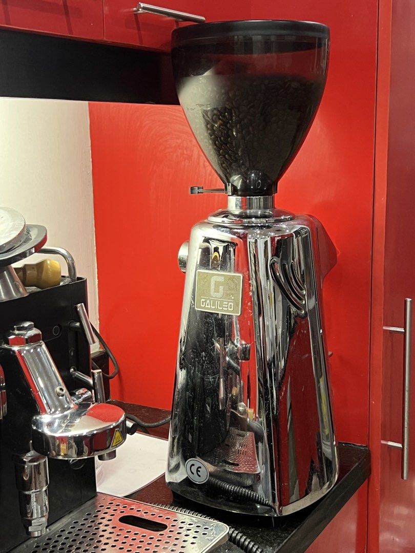 SANREMO CUBE Espresso Machine & Galileo Coffee Grinder (Category: Coffee Machines & Makers) located in Makati City. Submitted by rossiechen (Listing ID 1456304723, Image 3). Description: SOLD AS A SET - Sanremo Cube Espresso Machine ( was bought in 2024 ) - Galileo Q18 Coffee Beans Grinder ** no issue except scratch on the Coffee Grinder's body **.