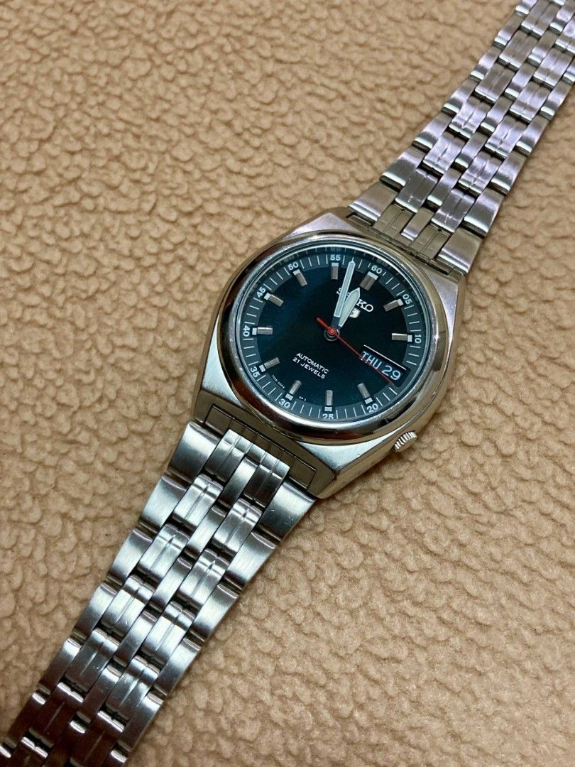 Seiko “SNK649” (Category: Men's Watches) located in Manila. Submitted by shaira_bash (Listing ID 1456411762, Image 3). Description: Seiko “SNK649” All Original Black Dial Automatic Movement Caliber 7s26 37mm Case Diameter Stainless Steel See Through Case Back Inclusion: Seiko Box ₱3,800🏷️ Pm for more details:.