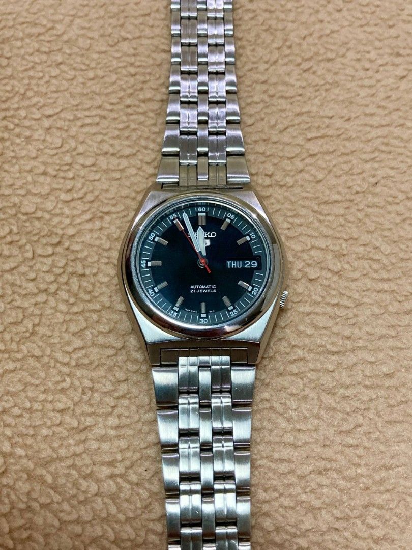 Seiko “SNK649” (Category: Men's Watches) located in Manila. Submitted by shaira_bash (Listing ID 1456411762, Image 2). Description: Seiko “SNK649” All Original Black Dial Automatic Movement Caliber 7s26 37mm Case Diameter Stainless Steel See Through Case Back Inclusion: Seiko Box ₱3,800🏷️ Pm for more details:.